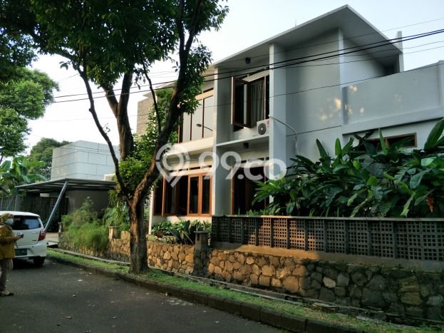 Ready to Use! Premium House LT 248m2 Desain Elegan di Sektor 9-Bintaro Ready to Use! Premium House LT 248m2 Desain Elegan di Sektor 9-Bintaro