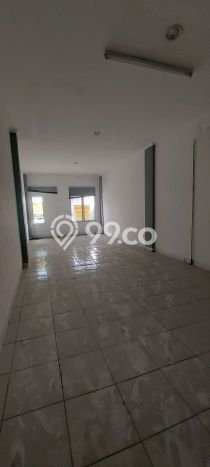 Ruko untuk Disewa di Pusat Tangerang Selatan Luas Bangunan 60m2 Ruko untuk Disewa di Pusat Tangerang Selatan Luas Bangunan 60m2