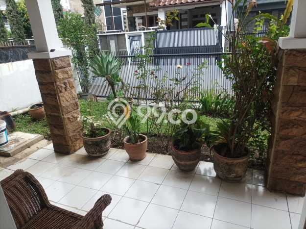 Rumah Mewah LB 170m2 Siap Pakai Desain Elegan di Buah Batu, Bandung Rumah Mewah LB 170m2 Siap Pakai Desain Elegan di Buah Batu, Bandung