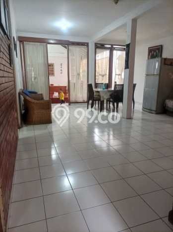 Rumah Mewah LB 170m2 Siap Pakai Desain Elegan di Buah Batu, Bandung Rumah Mewah LB 170m2 Siap Pakai Desain Elegan di Buah Batu, Bandung