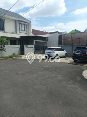Hunian Mewah LB 189m2 Siap Pakai Desain Elegan di Taman Galaxy, Bekasi Hunian Mewah LB 189m2 Siap Pakai Desain Elegan di Taman Galaxy, Bekasi