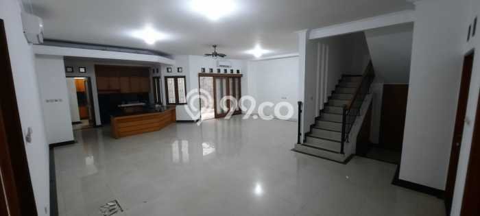 Disewakan segera hunian minimalis lokasi strategis 4 Kamar di Kebayoran Baru, Jakarta Selatan Disewakan segera hunian minimalis lokasi strategis 4 Kamar di Kebayoran Baru, Jakarta Selatan