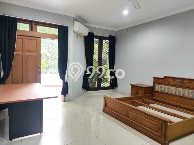 Rumah Asri di , 5 KT, Area Tenang, Luas 550m2m² LB 500m2m² Rumah Asri di , 5 KT, Area Tenang, Luas 550m2m² LB 500m2m²