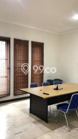 Rumah sewa siap pakai 4 Kamar Tidur di Blok M, Jakarta Selatan Rumah sewa siap pakai 4 Kamar Tidur di Blok M, Jakarta Selatan