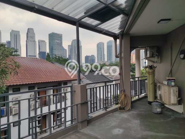 Disewakan Rumah Nyaman LT 400m2 / LB 800m2 di SCBD, Jakarta Selatan Disewakan Rumah Nyaman LT 400m2 / LB 800m2 di SCBD, Jakarta Selatan