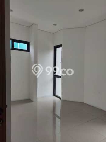 Rumah Kontrakan Jakarta Selatan LT 130m2 LB 140m2 Area Tanah Kusir Rumah Kontrakan Jakarta Selatan LT 130m2 LB 140m2 Area Tanah Kusir