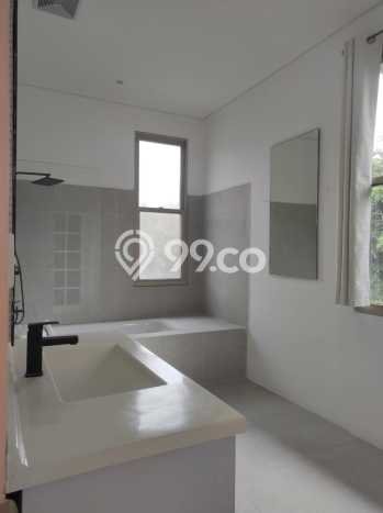 Disewakan Rumah Nyaman LT 400m2 / LB 800m2 di SCBD, Jakarta Selatan Disewakan Rumah Nyaman LT 400m2 / LB 800m2 di SCBD, Jakarta Selatan