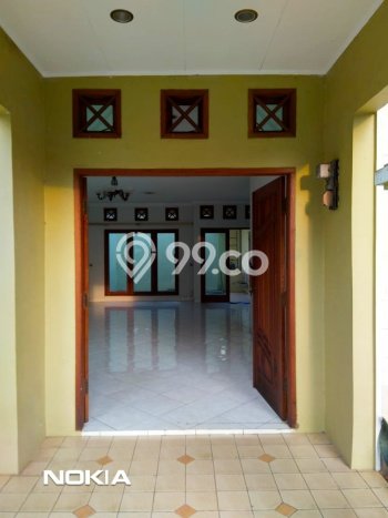 Rumah Sewa Jakarta Selatan LT 200m2 LB 250m2 Area Lebak Bulus Rumah Sewa Jakarta Selatan LT 200m2 LB 250m2 Area Lebak Bulus