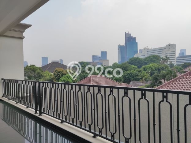 Disewakan Hunian Mewah dengan 5 KT & 4 KM di Jakarta Selatan Disewakan Hunian Mewah dengan 5 KT & 4 KM di Jakarta Selatan