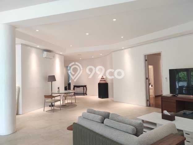 Disewakan Rumah Nyaman LT 400m2 / LB 800m2 di SCBD, Jakarta Selatan Disewakan Rumah Nyaman LT 400m2 / LB 800m2 di SCBD, Jakarta Selatan