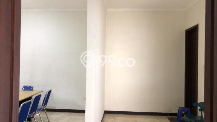 Rumah sewa siap pakai 4 Kamar Tidur di Blok M, Jakarta Selatan Rumah sewa siap pakai 4 Kamar Tidur di Blok M, Jakarta Selatan