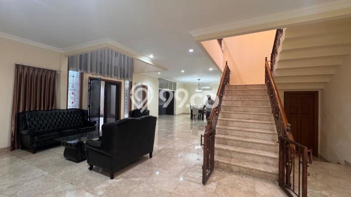 Rumah Sewa Jakarta Selatan LT 562m2 LB 585m2 Area Pondok Indah Rumah Sewa Jakarta Selatan LT 562m2 LB 585m2 Area Pondok Indah