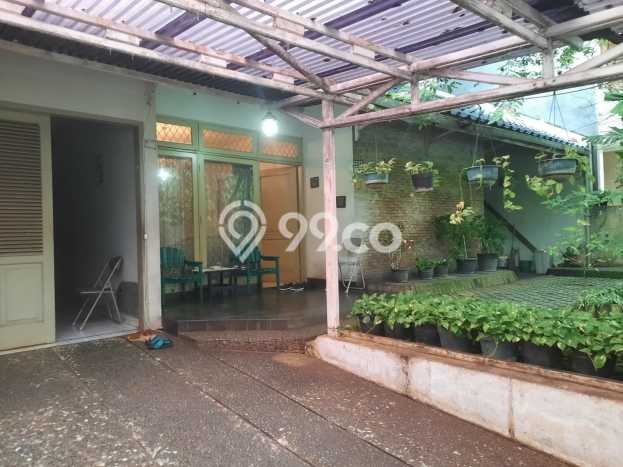 Hunian Elit LB 300m2 Siap Pakai Desain Elegan di Pondok Indah, Jakarta Selatan Hunian Elit LB 300m2 Siap Pakai Desain Elegan di Pondok Indah, Jakarta Selatan