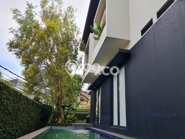 Siap Huni Hunian Elit 5 Kamar di Kebayoran Baru Dekat ke Mana Saja Siap Huni Hunian Elit 5 Kamar di Kebayoran Baru Dekat ke Mana Saja