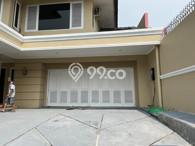 Rumah Asri di Pondok Indah, 5 KT, Akses Mudah Rumah Asri di Pondok Indah, 5 KT, Akses Mudah