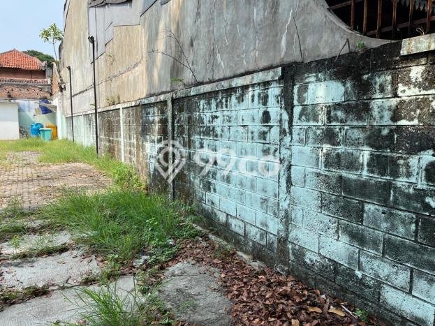 Tanah Dijual Lokasi Strategis di Jakarta Selatan dengan Luas 1167m2 Tanah Dijual Lokasi Strategis di Jakarta Selatan dengan Luas 1167m2