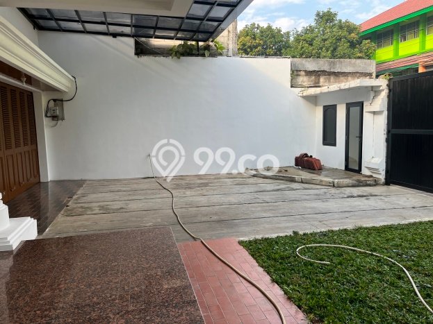 Ready to Use! Premium House LT 740m2 Desain Elegan di Jeruk Purut Ready to Use! Premium House LT 740m2 Desain Elegan di Jeruk Purut