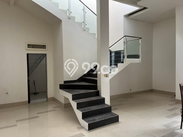 Siap Huni Hunian Elit 3 Kamar di Kebayoran Baru Dekat ke Mana Saja Siap Huni Hunian Elit 3 Kamar di Kebayoran Baru Dekat ke Mana Saja