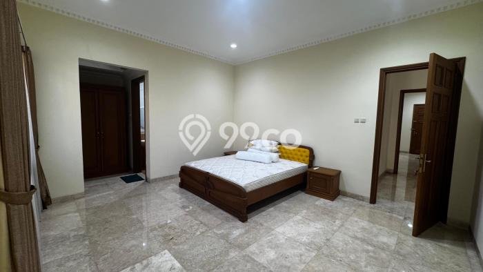 Rumah Sewa Jakarta Selatan LT 562m2 LB 585m2 Area Pondok Indah Rumah Sewa Jakarta Selatan LT 562m2 LB 585m2 Area Pondok Indah