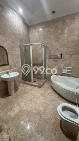 Rumah Sewa Jakarta Selatan LT 562m2 LB 585m2 Area Pondok Indah Rumah Sewa Jakarta Selatan LT 562m2 LB 585m2 Area Pondok Indah