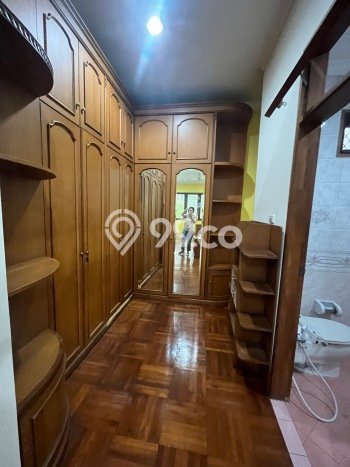 Sewa Rumah Harga Terjangkau di Kemang Jakarta Selatan Punya 5 KT Sewa Rumah Harga Terjangkau di Kemang Jakarta Selatan Punya 5 KT