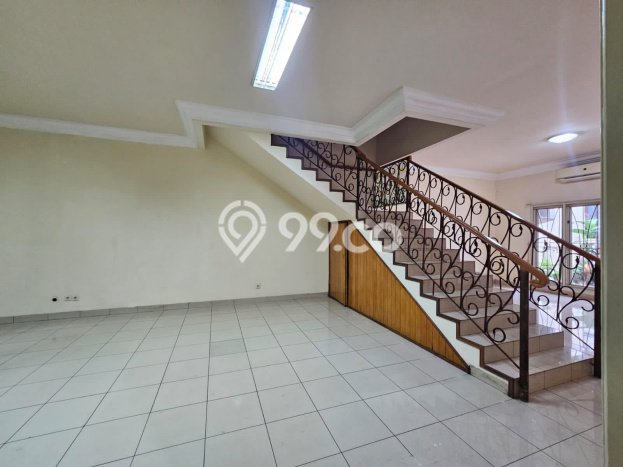 Sewa Rumah Murah di Pondok Indah Jakarta Selatan dengan 3 Kamar Tidur Sewa Rumah Murah di Pondok Indah Jakarta Selatan dengan 3 Kamar Tidur