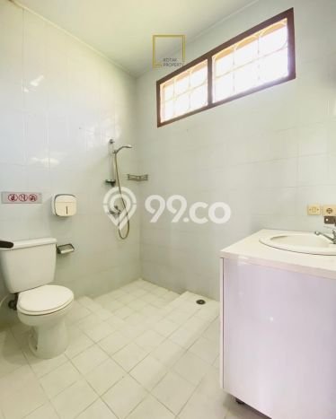 Jarang Ada! Rumah Kontrakan 8 Kamar Bagus Siap Huni Pejaten Jarang Ada! Rumah Kontrakan 8 Kamar Bagus Siap Huni Pejaten