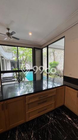 UNIT LANGKA! Rumah di Pondok Indah, 5 KM, Pemandangan Kota, Luas 700m² Bangunan 600m² UNIT LANGKA! Rumah di Pondok Indah, 5 KM, Pemandangan Kota, Luas 700m² Bangunan 600m²