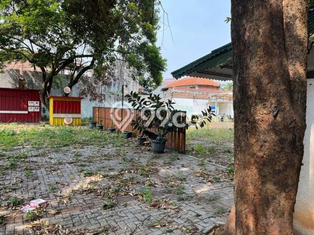 Tanah Dijual Lokasi Strategis di Jakarta Selatan dengan Luas 1167m2 Tanah Dijual Lokasi Strategis di Jakarta Selatan dengan Luas 1167m2
