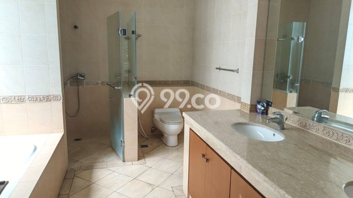 Hunian Modern dengan LT 500m2 & LB 400m2 Dikontrakkan di Kemang Hunian Modern dengan LT 500m2 & LB 400m2 Dikontrakkan di Kemang