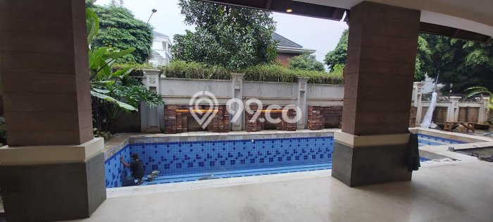 Sewa Rumah Strategis LT 600m2 / LB 500m2 di Pondok Indah, Jakarta Selatan Sewa Rumah Strategis LT 600m2 / LB 500m2 di Pondok Indah, Jakarta Selatan