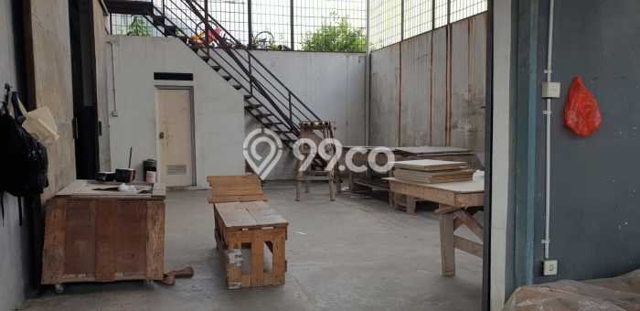 LOKASI STRATEGIS! Gudang di Daan Mogot, Luas 522m², Jalan Utama LOKASI STRATEGIS! Gudang di Daan Mogot, Luas 522m², Jalan Utama