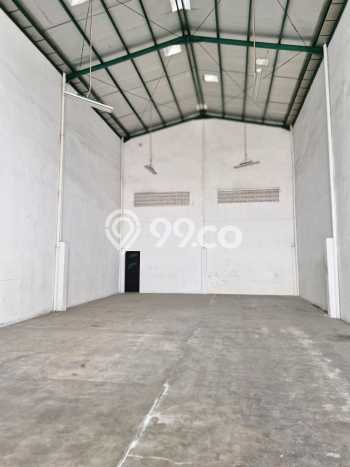 Gudang Bagus Dijual LB 150m2 Lokasi Strategis Jakarta Barat Area Cocok untuk Bisnis Gudang Bagus Dijual LB 150m2 Lokasi Strategis Jakarta Barat Area Cocok untuk Bisnis