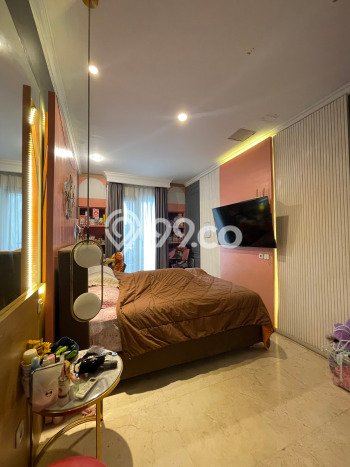 Jual Rumah Mewah Megah Dengan View Eksklusif di Joglo, Jakarta Barat Jual Rumah Mewah Megah Dengan View Eksklusif di Joglo, Jakarta Barat