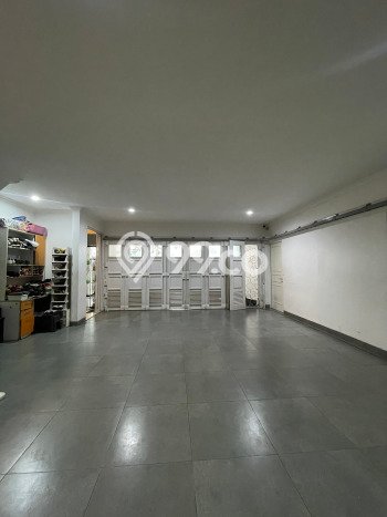 Jual Rumah Mewah Megah Dengan View Eksklusif di Joglo, Jakarta Barat Jual Rumah Mewah Megah Dengan View Eksklusif di Joglo, Jakarta Barat