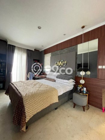Jual Rumah Mewah Megah Dengan View Eksklusif di Joglo, Jakarta Barat Jual Rumah Mewah Megah Dengan View Eksklusif di Joglo, Jakarta Barat