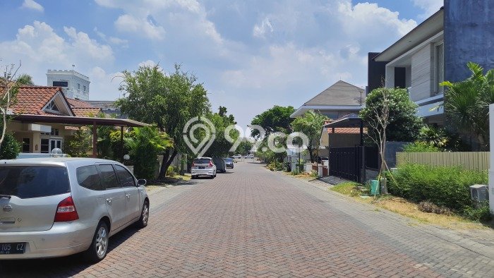 Rumah Asri di Citraland, 2 KM, LT 210m2m² Bangunan 200m2m² Rumah Asri di Citraland, 2 KM, LT 210m2m² Bangunan 200m2m²