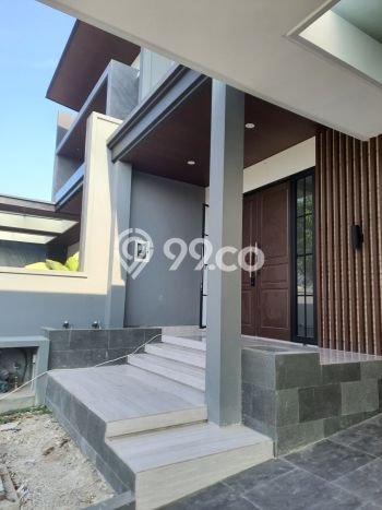 Jual Rumah Luas Megah Dengan View Eksklusif di Citraland, Surabaya Jual Rumah Luas Megah Dengan View Eksklusif di Citraland, Surabaya