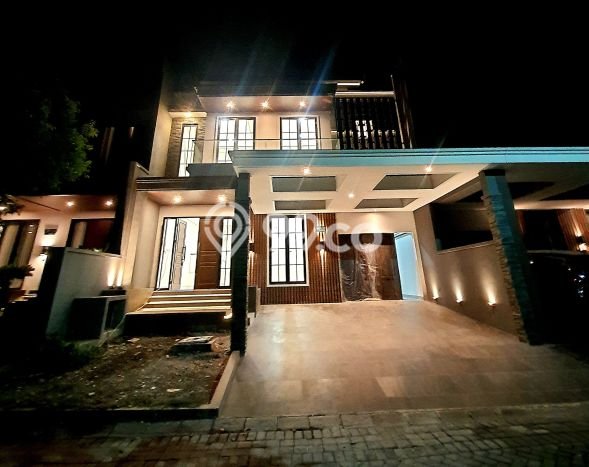 Jual Rumah Luas Megah Dengan View Eksklusif di Citraland, Surabaya Jual Rumah Luas Megah Dengan View Eksklusif di Citraland, Surabaya