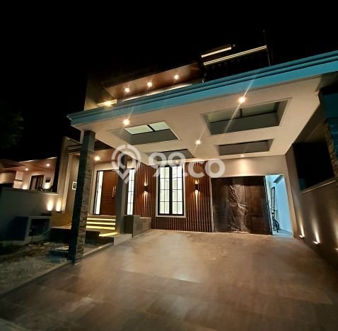 Jual Rumah Luas Megah Dengan View Eksklusif di Citraland, Surabaya Jual Rumah Luas Megah Dengan View Eksklusif di Citraland, Surabaya
