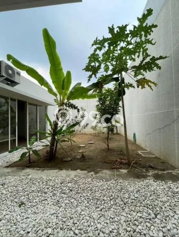 Rumah Elit Modern Siap Huni di Graha Surabaya Rumah Elit Modern Siap Huni di Graha Surabaya
