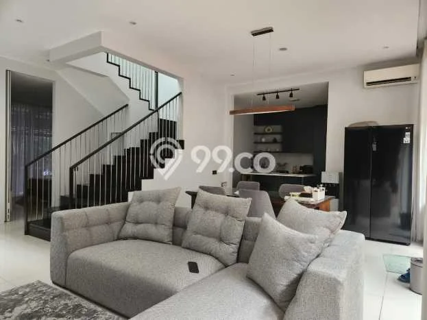 Jual Rumah Mewah Megah Dengan View Cantik di Citraland, Surabaya Jual Rumah Mewah Megah Dengan View Cantik di Citraland, Surabaya