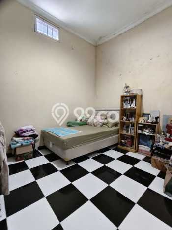 Hunian Nyaman Asri 5 KT Siap Pakai di Taman Royal Tangerang Hunian Nyaman Asri 5 KT Siap Pakai di Taman Royal Tangerang