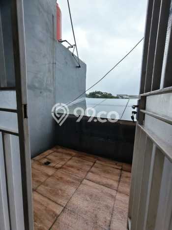 Rumah Minimalis 3 Kamar LT 110m2 di Taman Royal Rumah Minimalis 3 Kamar LT 110m2 di Taman Royal