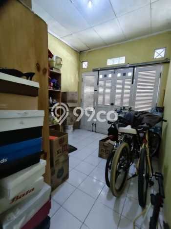 Hunian Nyaman Asri 5 KT Siap Pakai di Taman Royal Tangerang Hunian Nyaman Asri 5 KT Siap Pakai di Taman Royal Tangerang