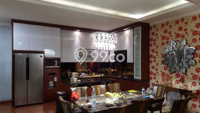 Ready to Use! Luxury House LT 160m2 Desain Modern di Taman Royal Ready to Use! Luxury House LT 160m2 Desain Modern di Taman Royal