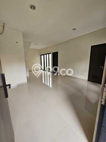 Jarang Ada! Rumah Kontrakan 3 Kamar Nyaman Siap Huni Modernland Jarang Ada! Rumah Kontrakan 3 Kamar Nyaman Siap Huni Modernland