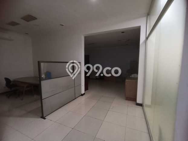 PELUANG EMAS! Kantor Kawasan Kebayoran Baru, Luas 230m², Potensi Sewa Tinggi PELUANG EMAS! Kantor Kawasan Kebayoran Baru, Luas 230m², Potensi Sewa Tinggi