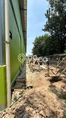LOKASI BISNIS! Gudang Disewakan di , Luas 1800m2m², Area Utama LOKASI BISNIS! Gudang Disewakan di , Luas 1800m2m², Area Utama