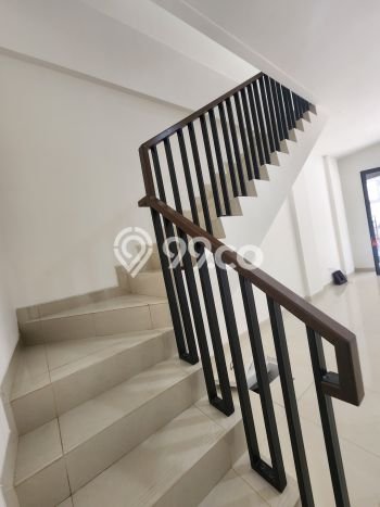 Area Ramai! Ruko Dijual di BSD untuk Bisnis Luas Bangunan 146m2 Area Ramai! Ruko Dijual di BSD untuk Bisnis Luas Bangunan 146m2